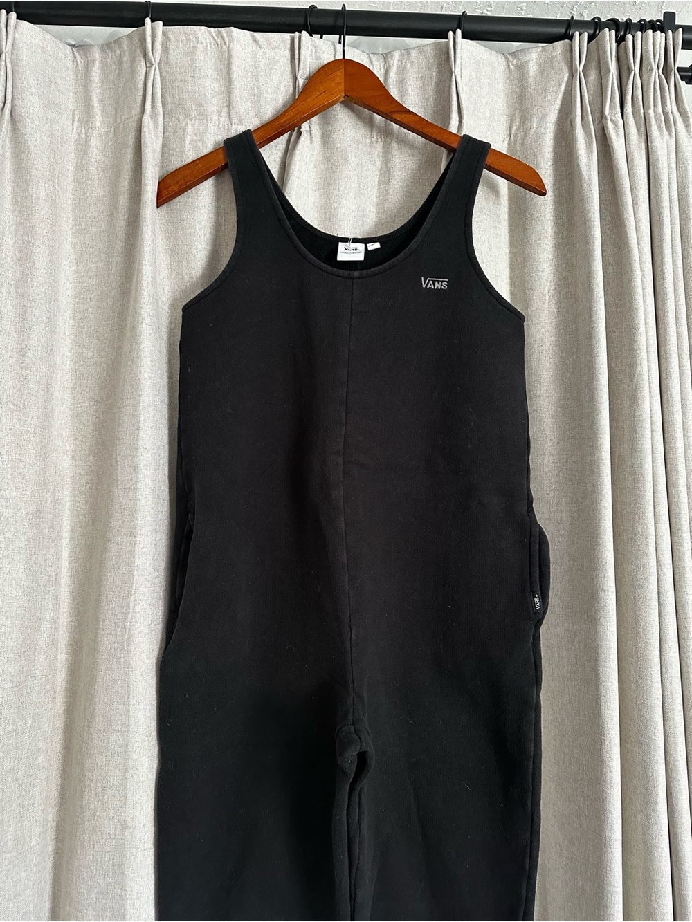 Vans Black Sweatshirt Jumper with pockets
